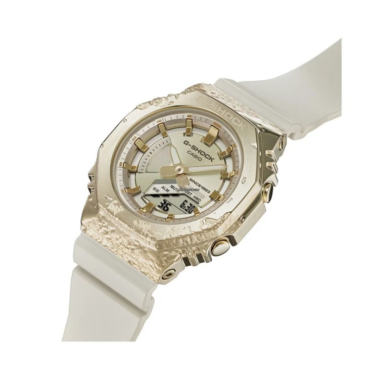 ساعت کاسیو جی شاک طلایی